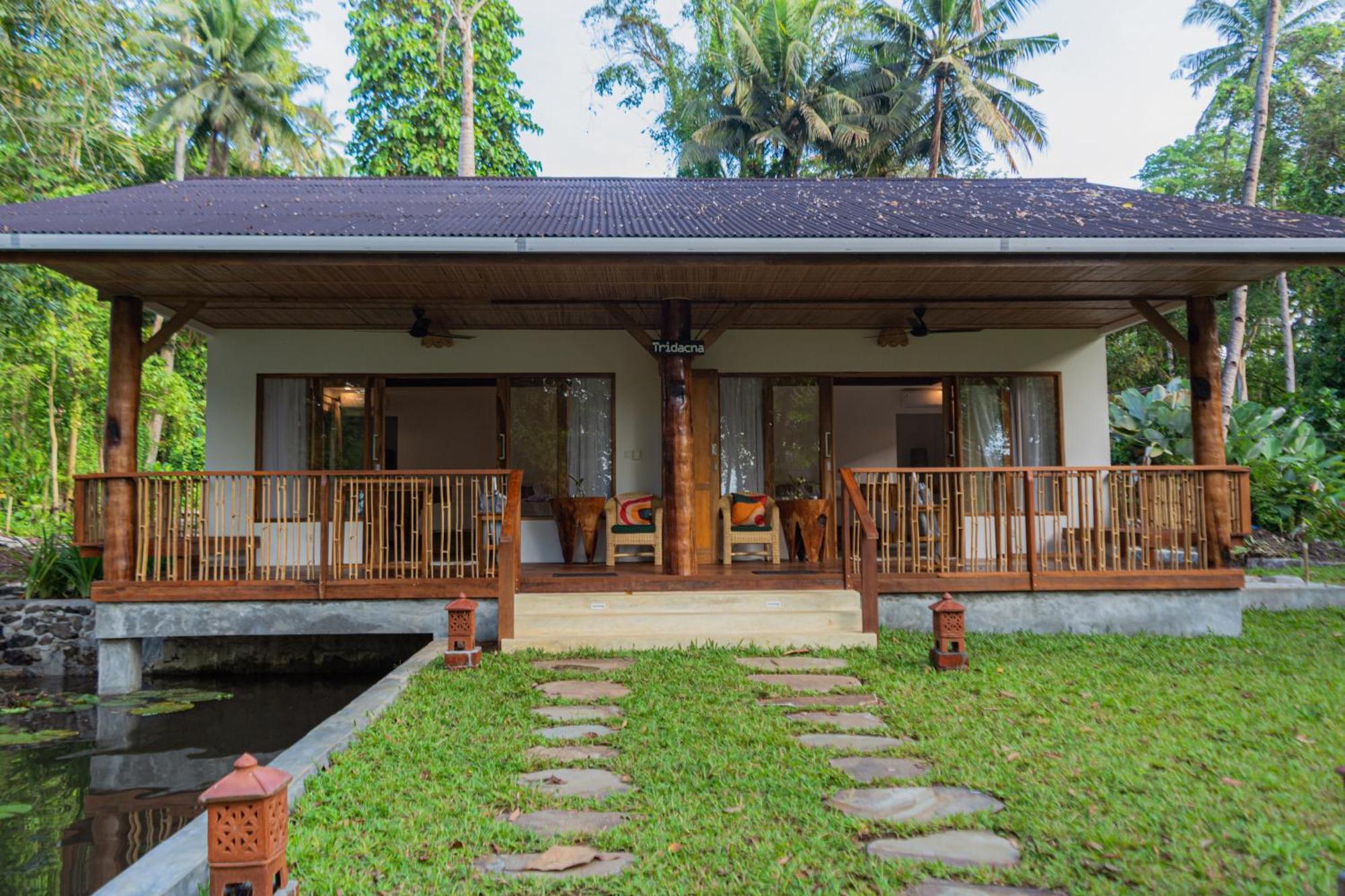 Murex Dive Resort Manado Exterior photo